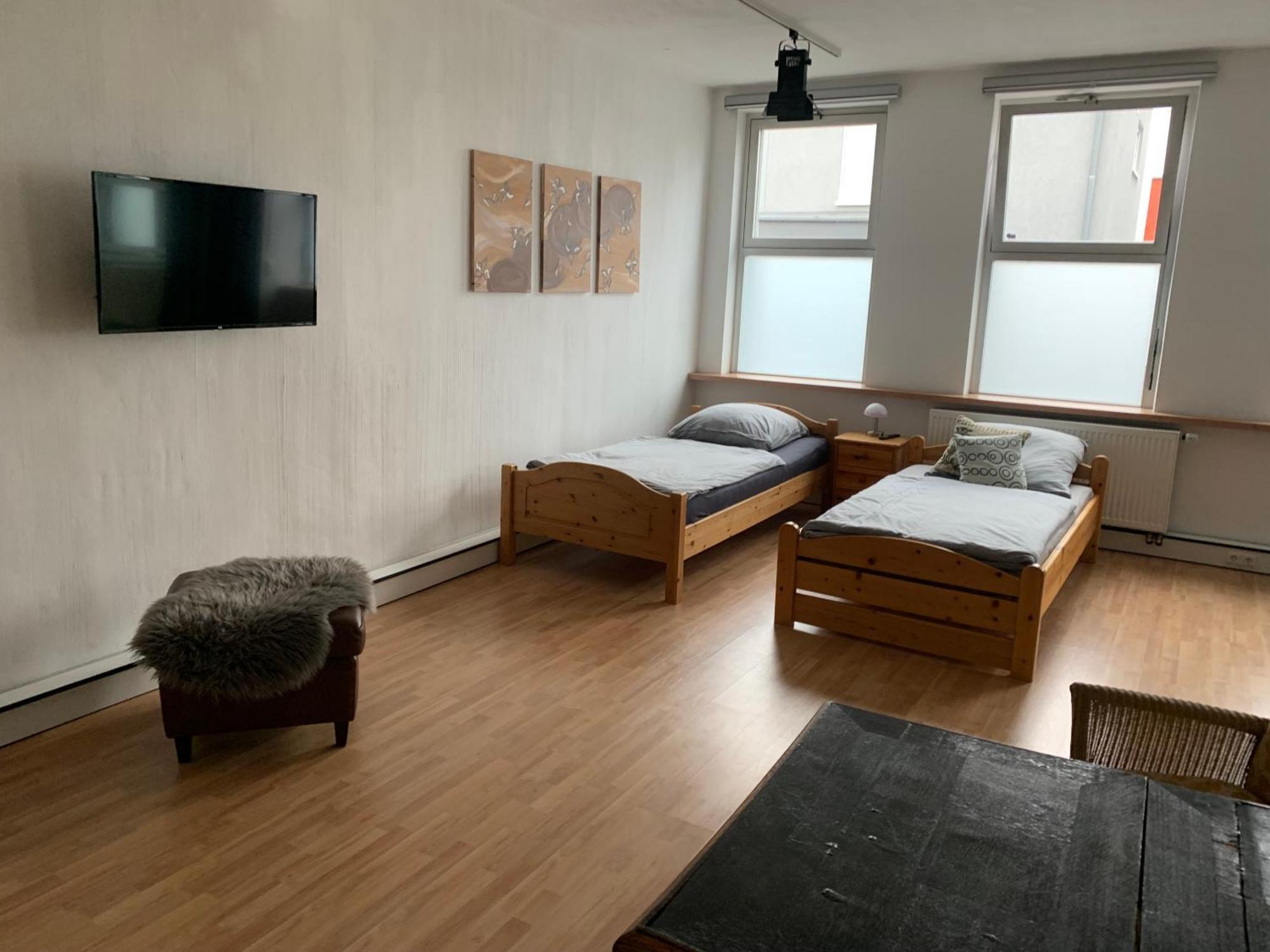 40 Qm Grosse Studiowohnung Zentral Gelegen In โกรส-อุมชตัดท์ ภายนอก รูปภาพ